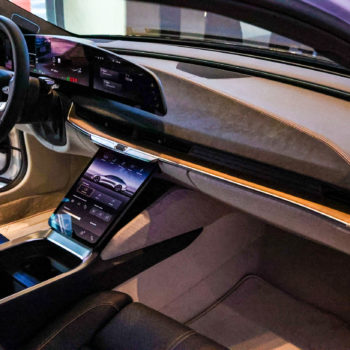 Air-interior-3
